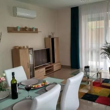 Mediterran Apartman Lejlighed