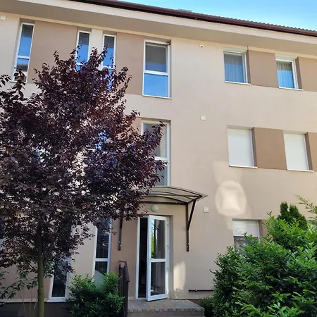 Mediterran Apartman Lejlighed